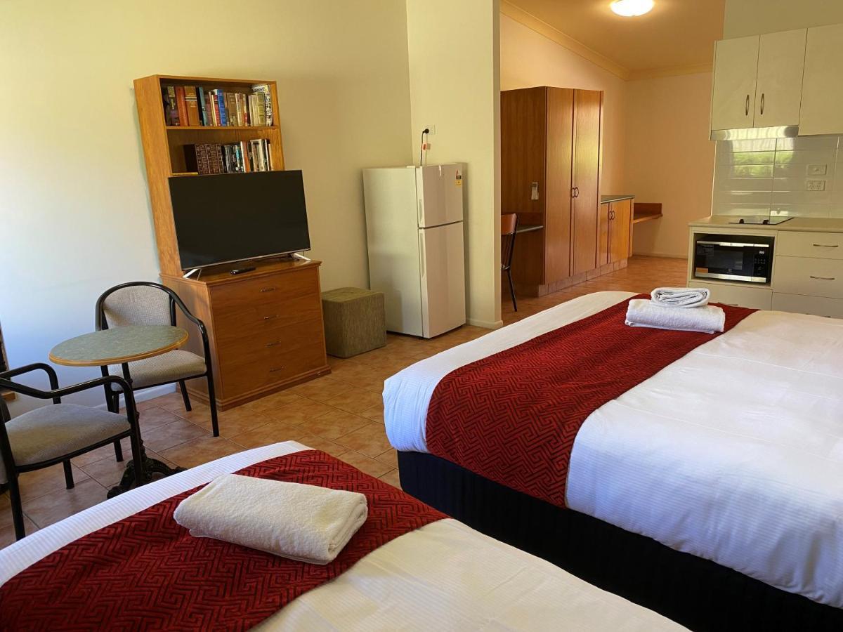 Emerald Explorers Inn Eksteriør billede