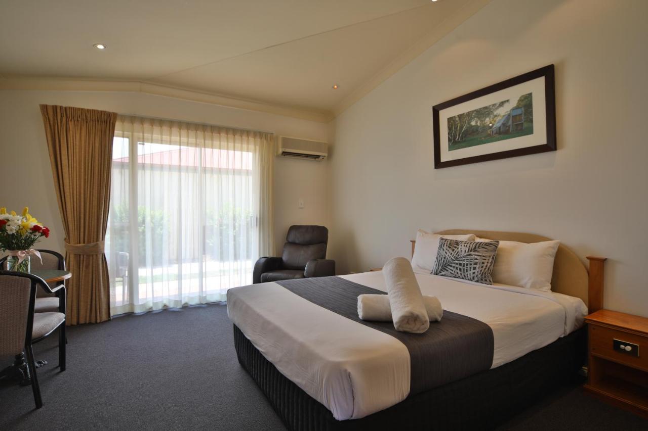 Emerald Explorers Inn Eksteriør billede