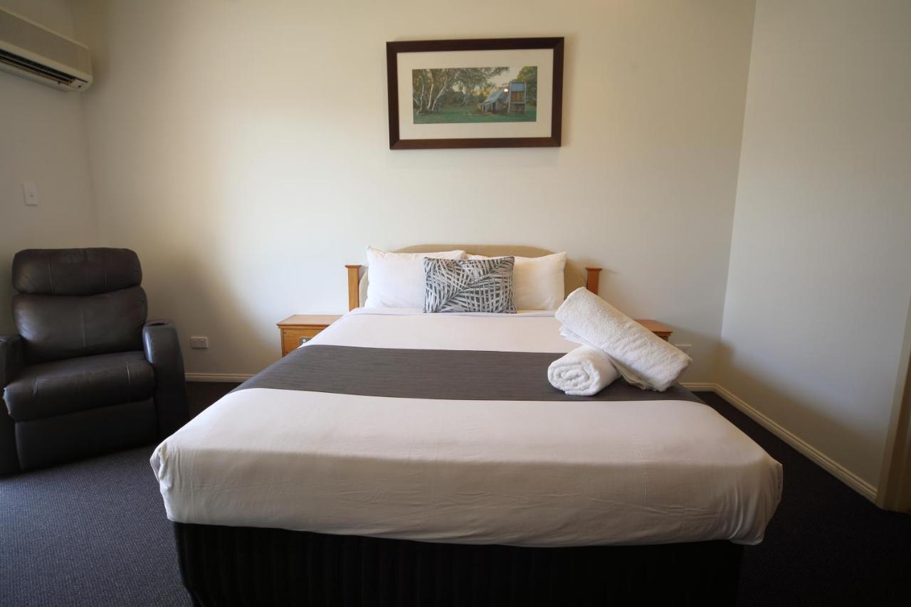 Emerald Explorers Inn Eksteriør billede
